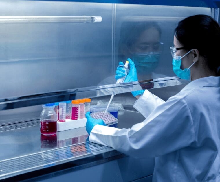 A woman doing research in the laboratory